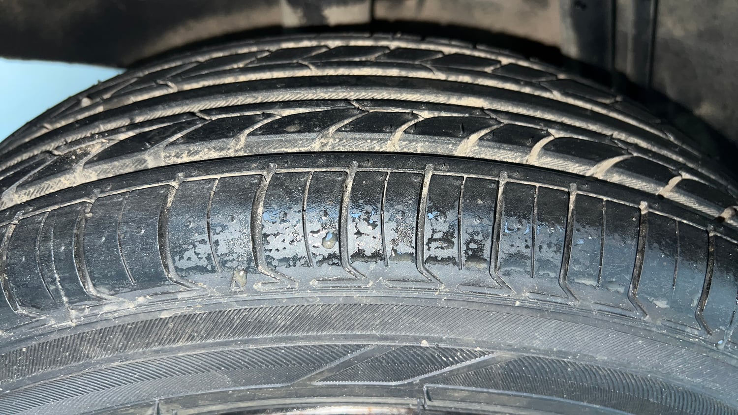 Used 2018 Renault Kwid 1.0 RXL CNG (Outside Fitted) Cng Manual tyres RIGHT REAR TYRE TREAD VIEW
