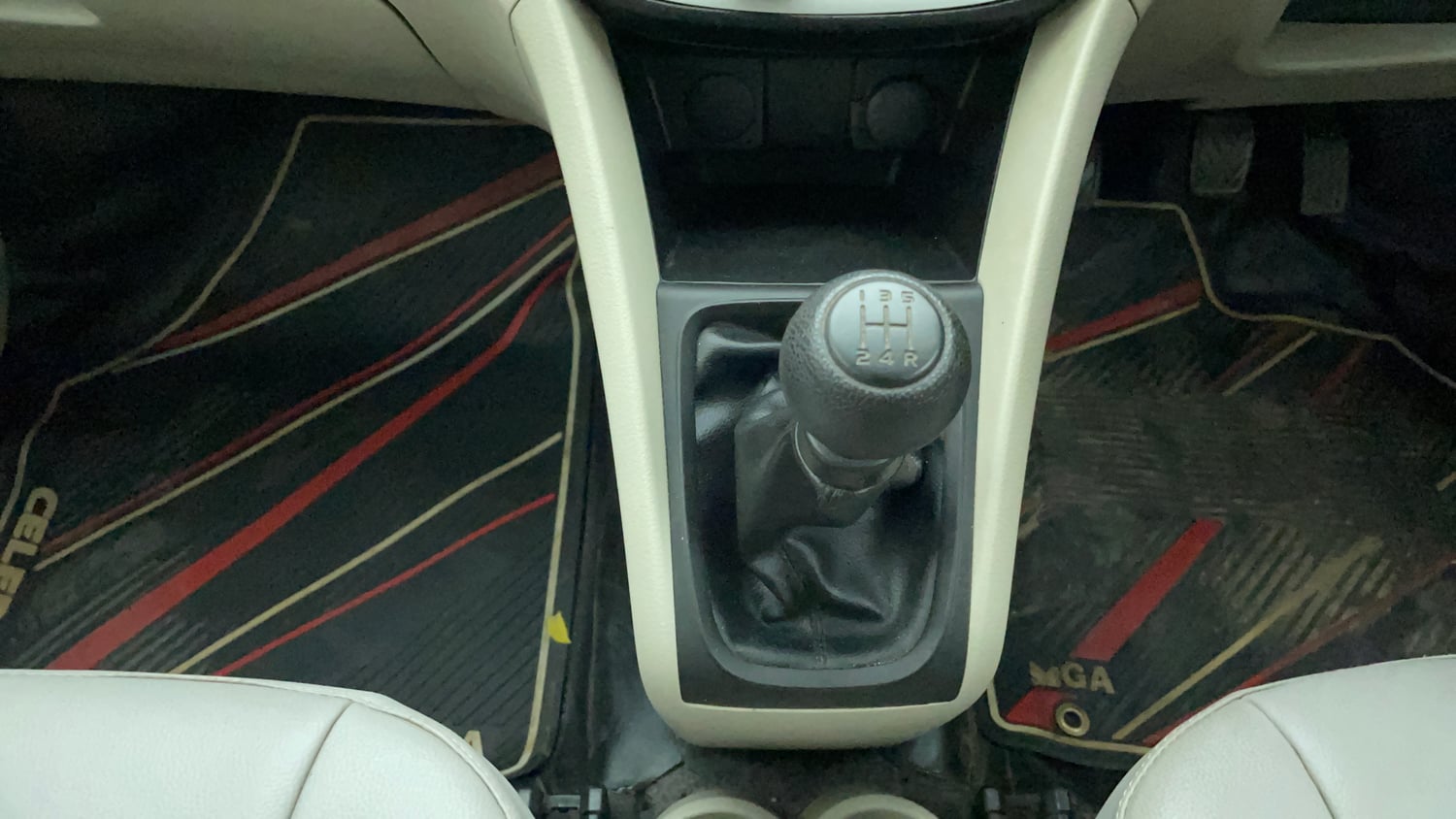 Used 2021 Maruti Suzuki Celerio VXi Petrol Manual interior GEAR  KNOB VIEW