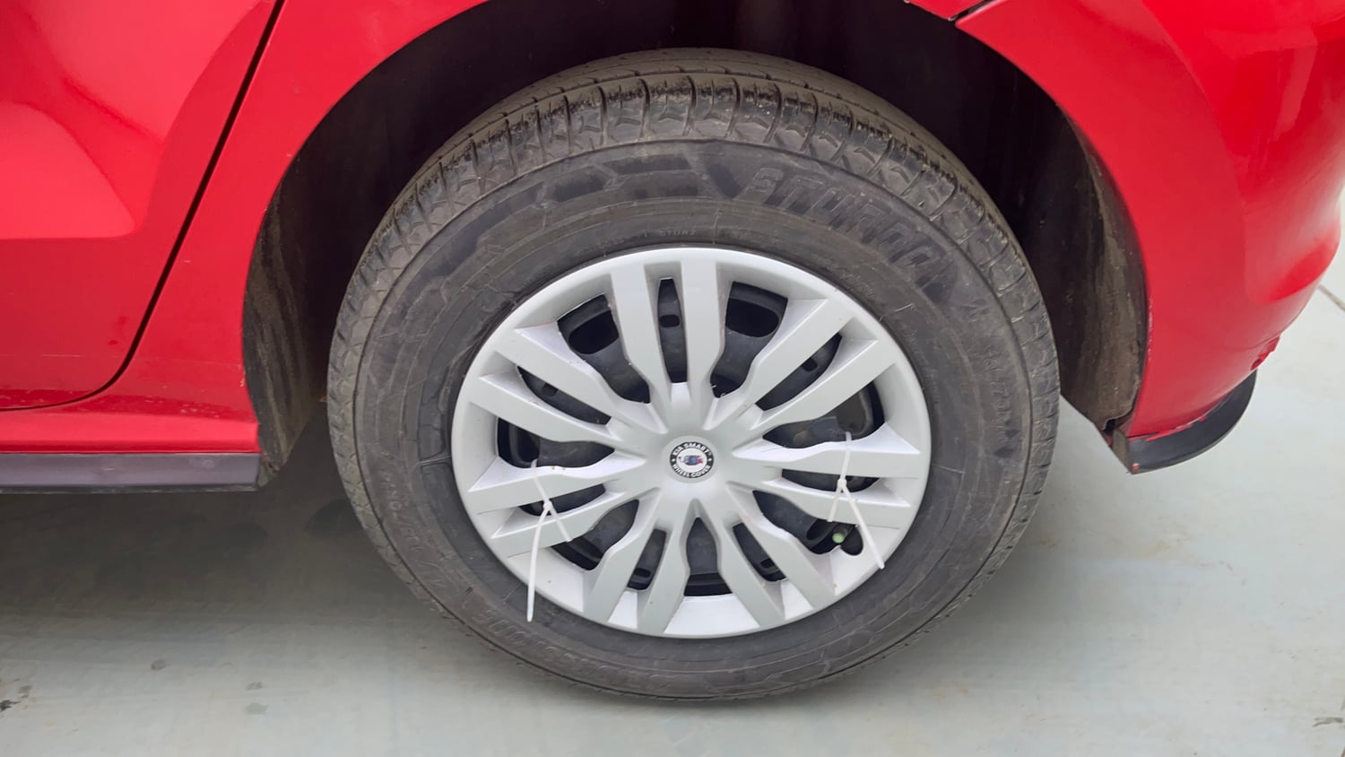 Used 2019 Volkswagen Polo Trendline 1.0L (P) Petrol Manual tyres LEFT REAR TYRE RIM VIEW