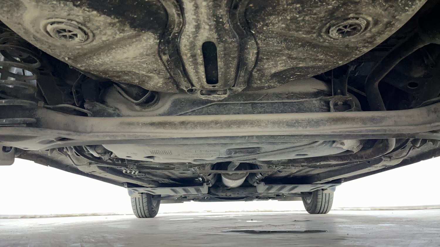 Used 2022 Maruti Suzuki Swift VXi AMT Petrol Automatic extra REAR UNDERBODY VIEW (TAKEN FROM REAR)