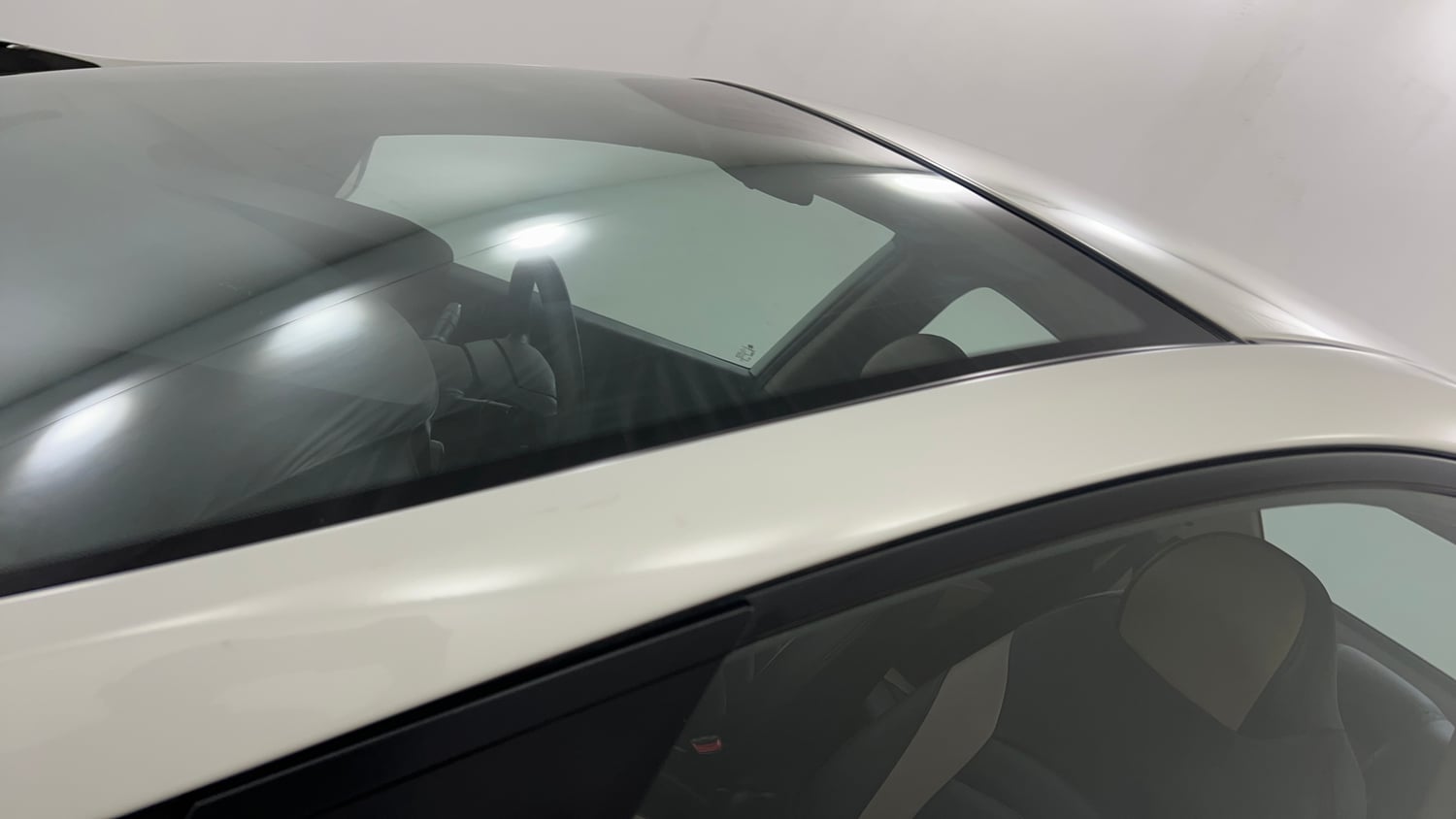 Used 2015 Hyundai Xcent Base 1.2 Petrol Manual dents MINOR SCRATCH