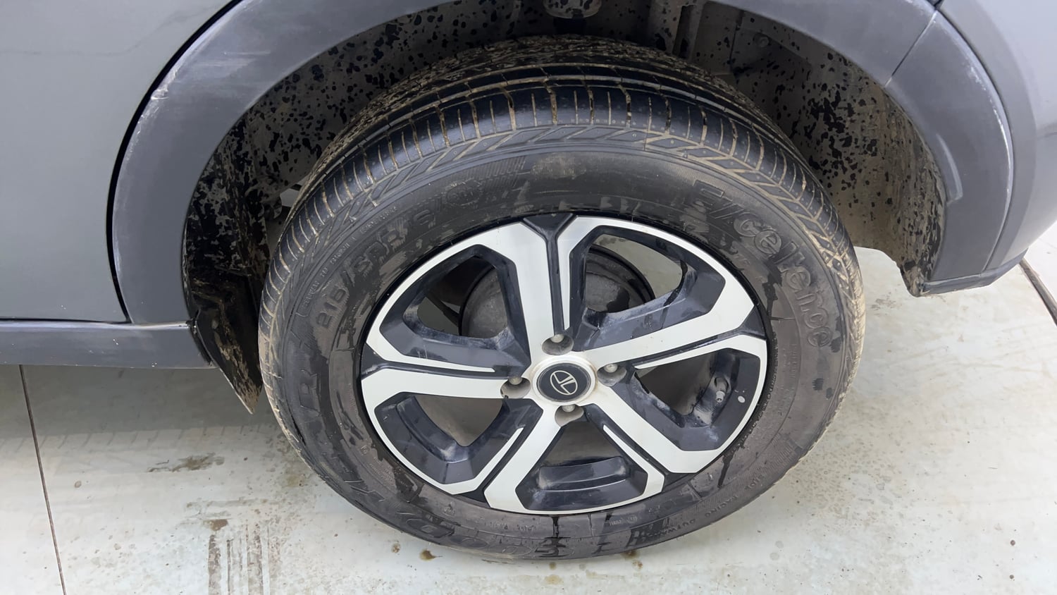 Used 2023 Tata Nexon XZ Plus Diesel Diesel Manual tyres LEFT REAR TYRE RIM VIEW