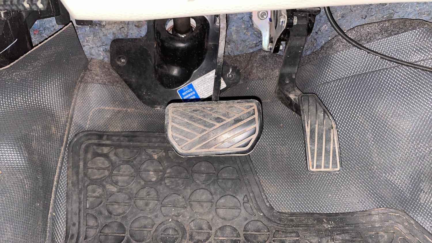 Used 2020 Maruti Suzuki Celerio ZXi AMT Petrol Automatic interior PEDALS VIEW