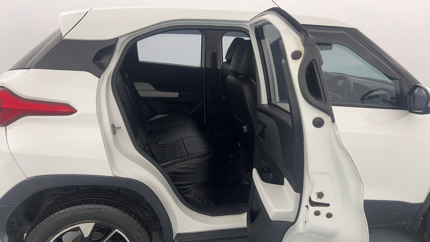 Used 2022 Tata Punch Accomplished Dazzle Pack MT Petrol Manual interior RIGHT SIDE REAR DOOR CABIN VIEW