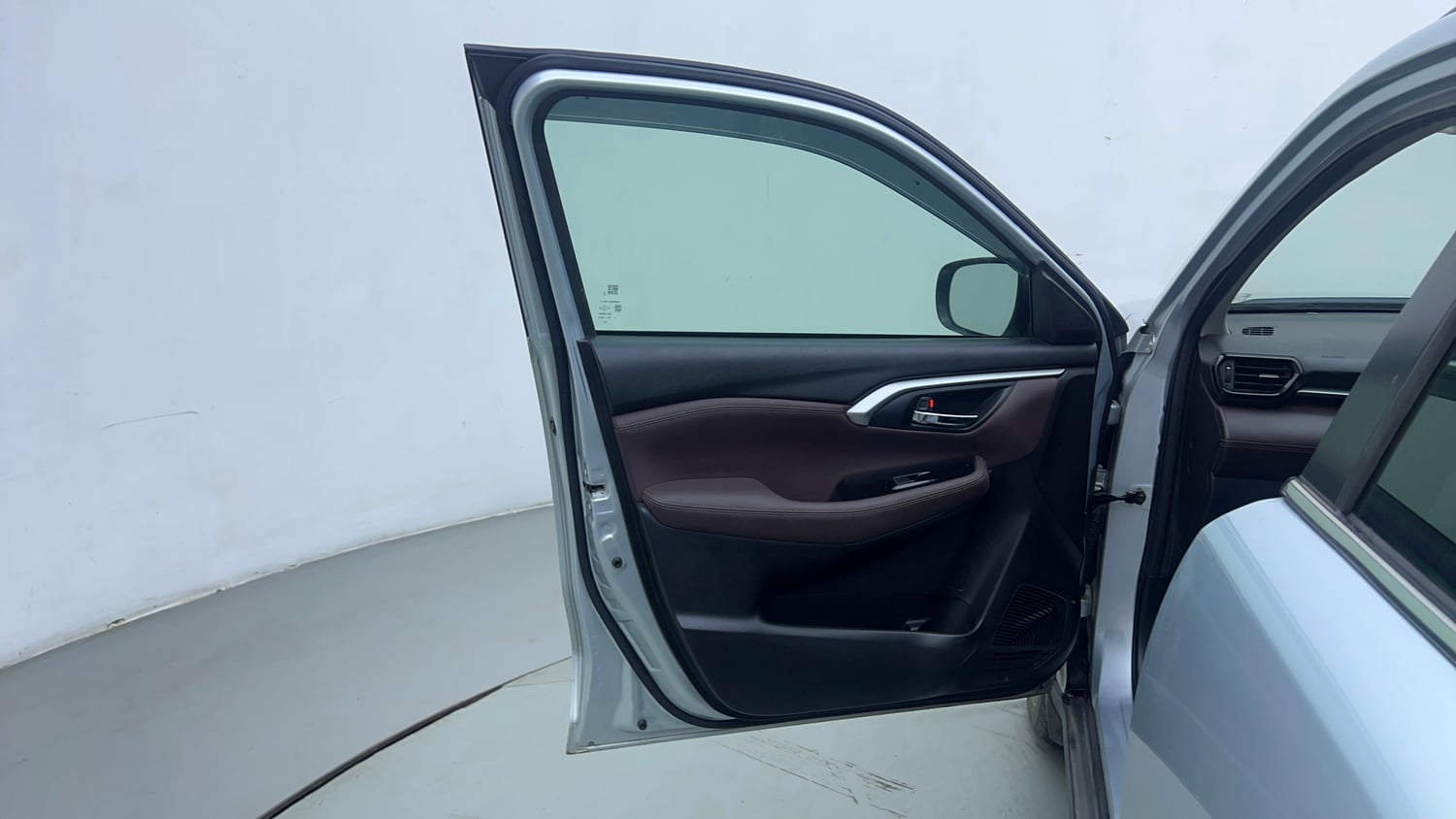 Used 2024 Maruti Suzuki Grand Vitara Alpha Smart Hybrid AT Petrol Automatic interior LEFT FRONT DOOR OPEN VIEW