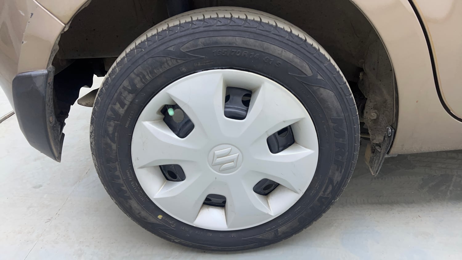 Used 2021 Maruti Suzuki Wagon R 1.0 VXi 1.0 Petrol Manual tyres RIGHT REAR TYRE RIM VIEW