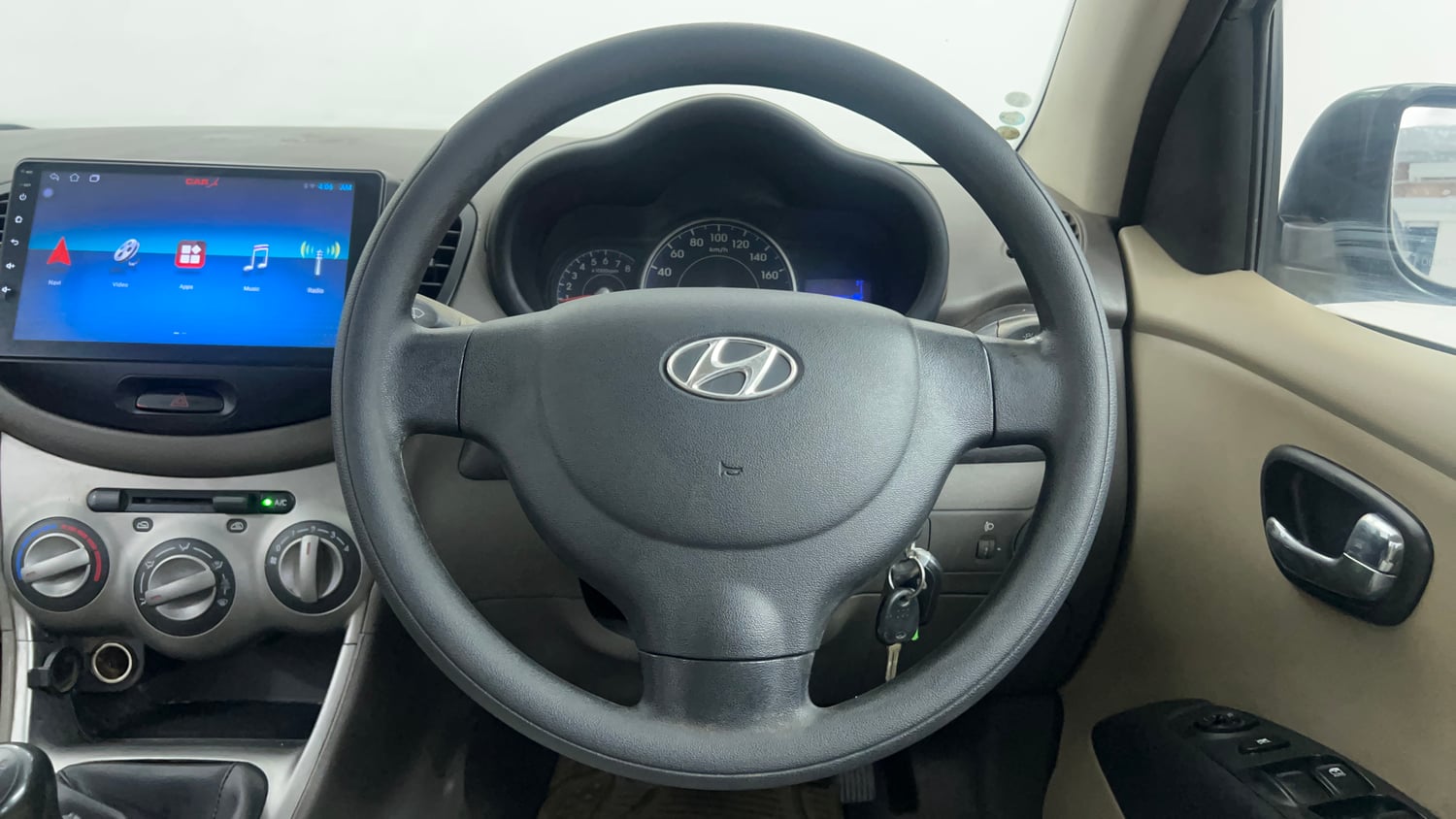 Used 2013 Hyundai i10 Magna 1.2 CNG (Outside Fitted) Cng Manual interior STEERING VIEW