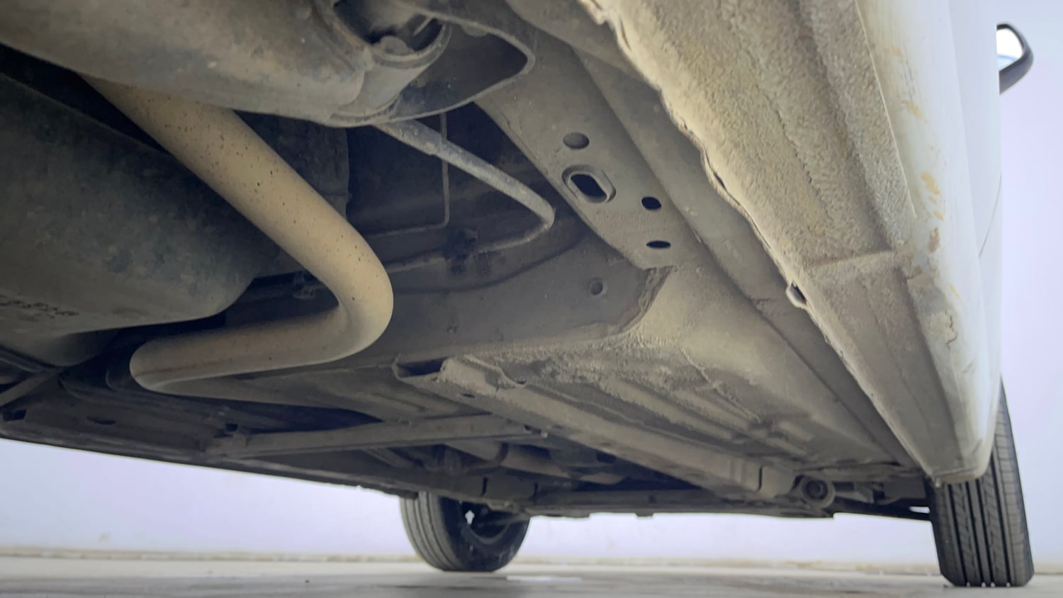 Used 2012 Ford Figo Duratorq Diesel ZXI 1.4 Diesel Manual extra REAR RIGHT UNDERBODY VIEW