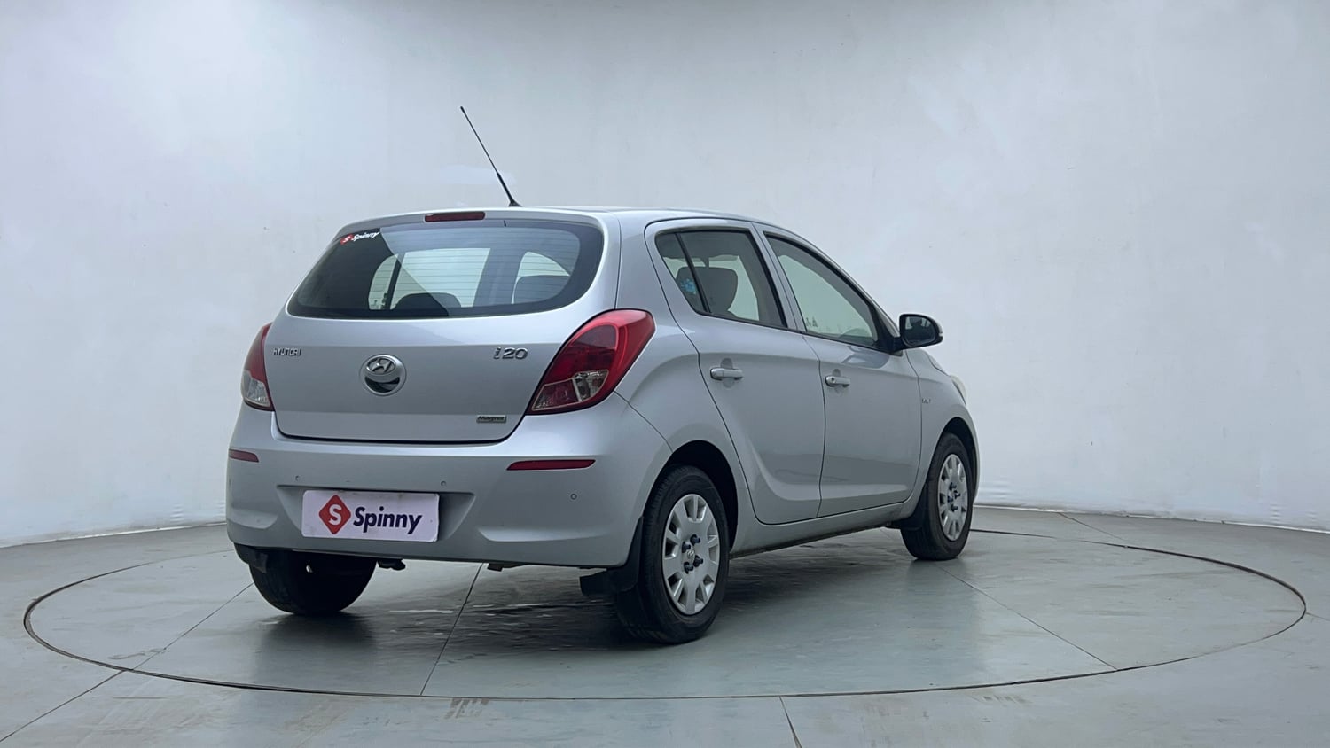 Used 2013 Hyundai i20 Magna 1.2 Petrol Manual exterior RIGHT REAR CORNER VIEW