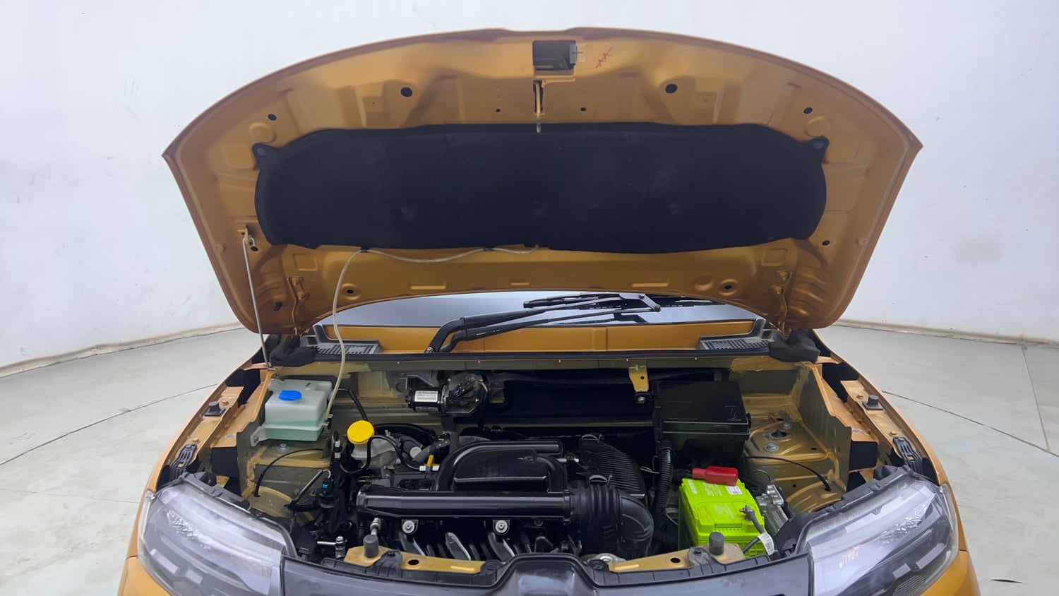 Used 2023 Renault Kwid CLIMBER AMT Petrol Automatic engine ENGINE & BONNET OPEN FRONT VIEW