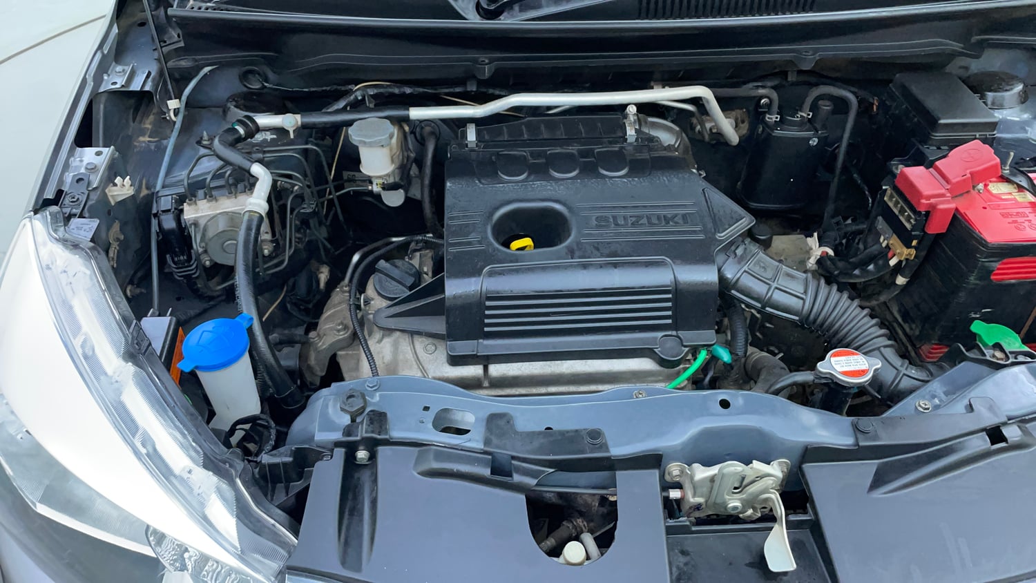 Used 2020 Maruti Suzuki Celerio ZXi AMT Petrol Automatic engine ENGINE RIGHT SIDE VIEW