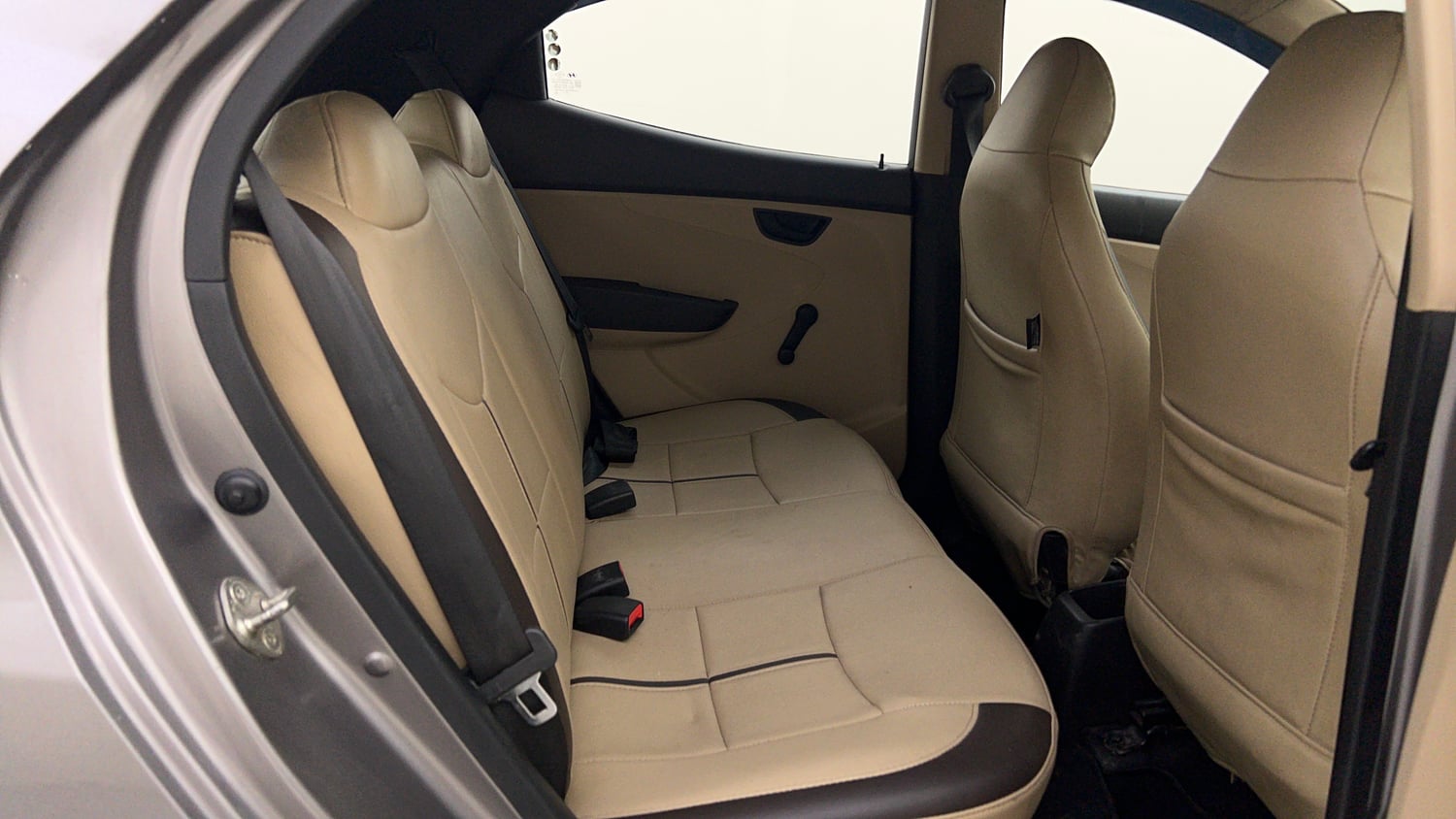 Used 2012 Hyundai Eon Magna + Petrol Manual interior RIGHT SIDE REAR DOOR CABIN VIEW