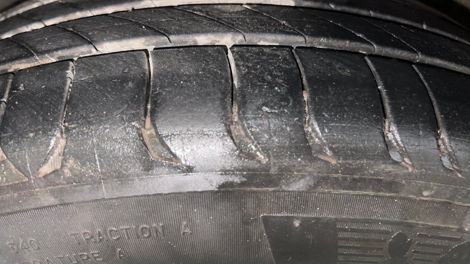 Used 2019 Kia Seltos HTX Plus AT 1.5 Diesel Diesel Automatic tyres LEFT FRONT TYRE TREAD VIEW