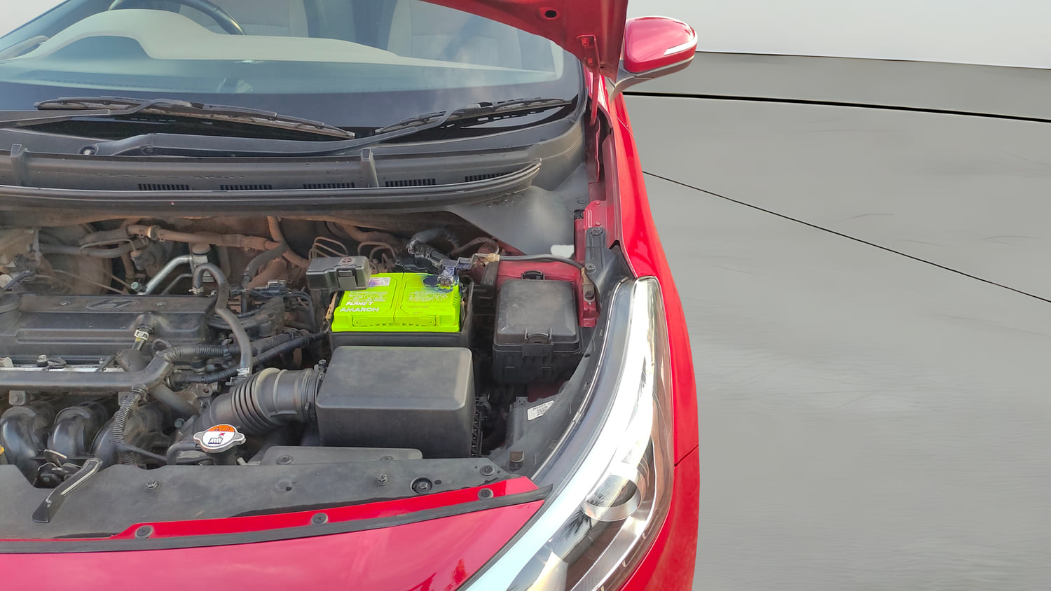 Used 2017 Hyundai Elite i20 Asta 1.2 (O) Petrol Manual engine ENGINE LEFT SIDE HINGE & APRON VIEW