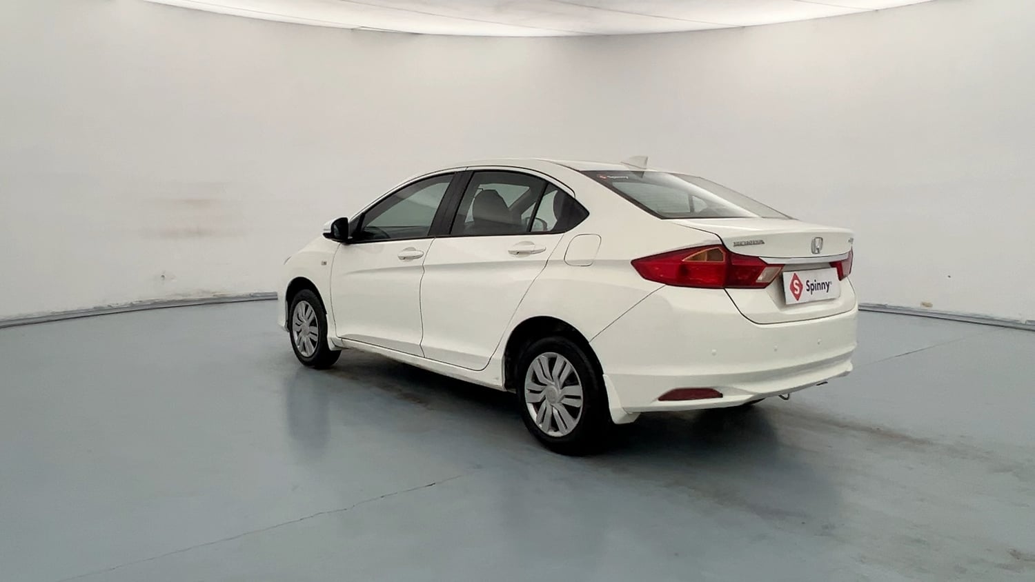 Used 2016 Honda City SV CVT Petrol Automatic exterior LEFT REAR CORNER VIEW