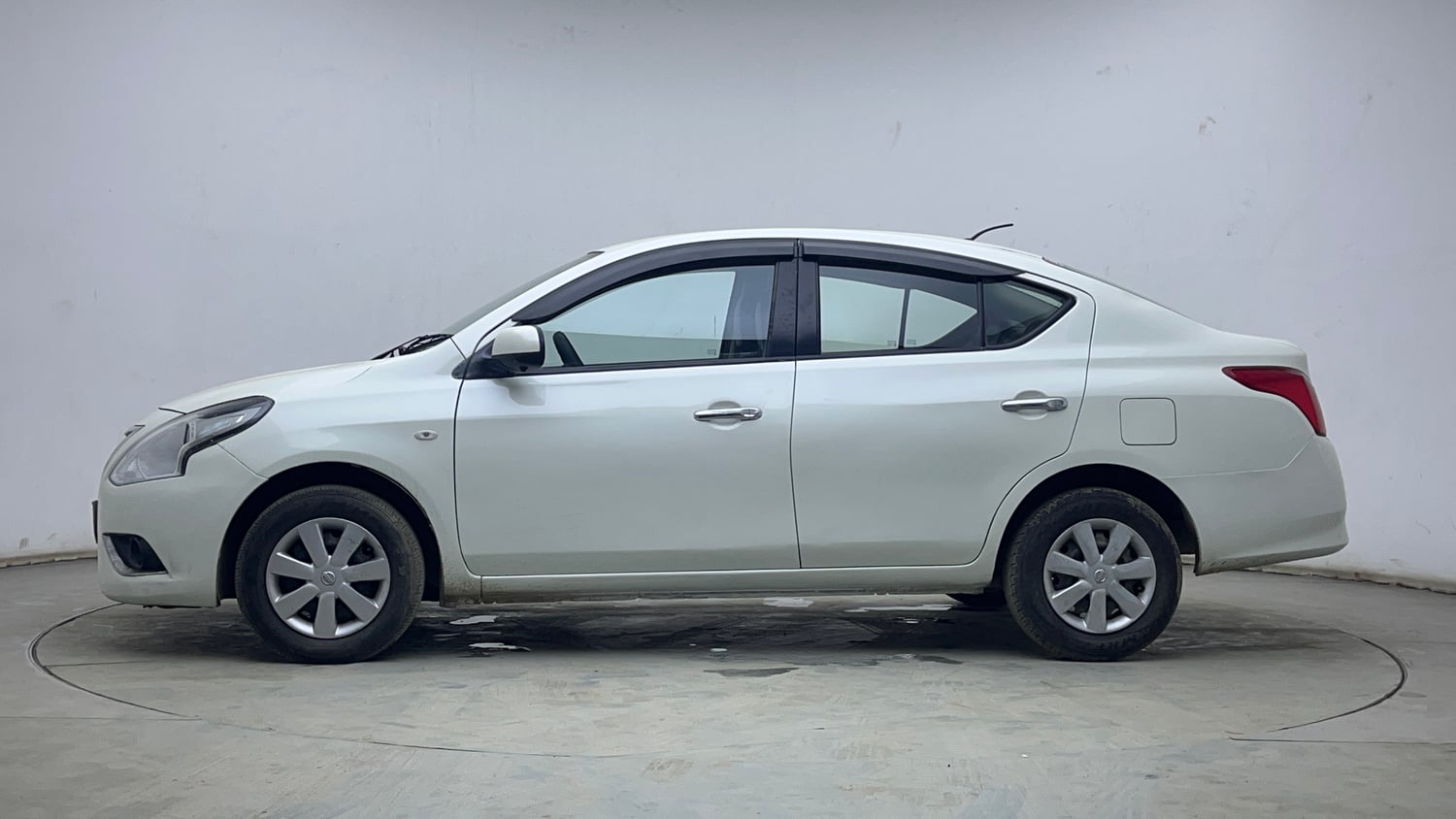 Used 2018 Nissan Sunny XL D Diesel Manual exterior LEFT SIDE VIEW
