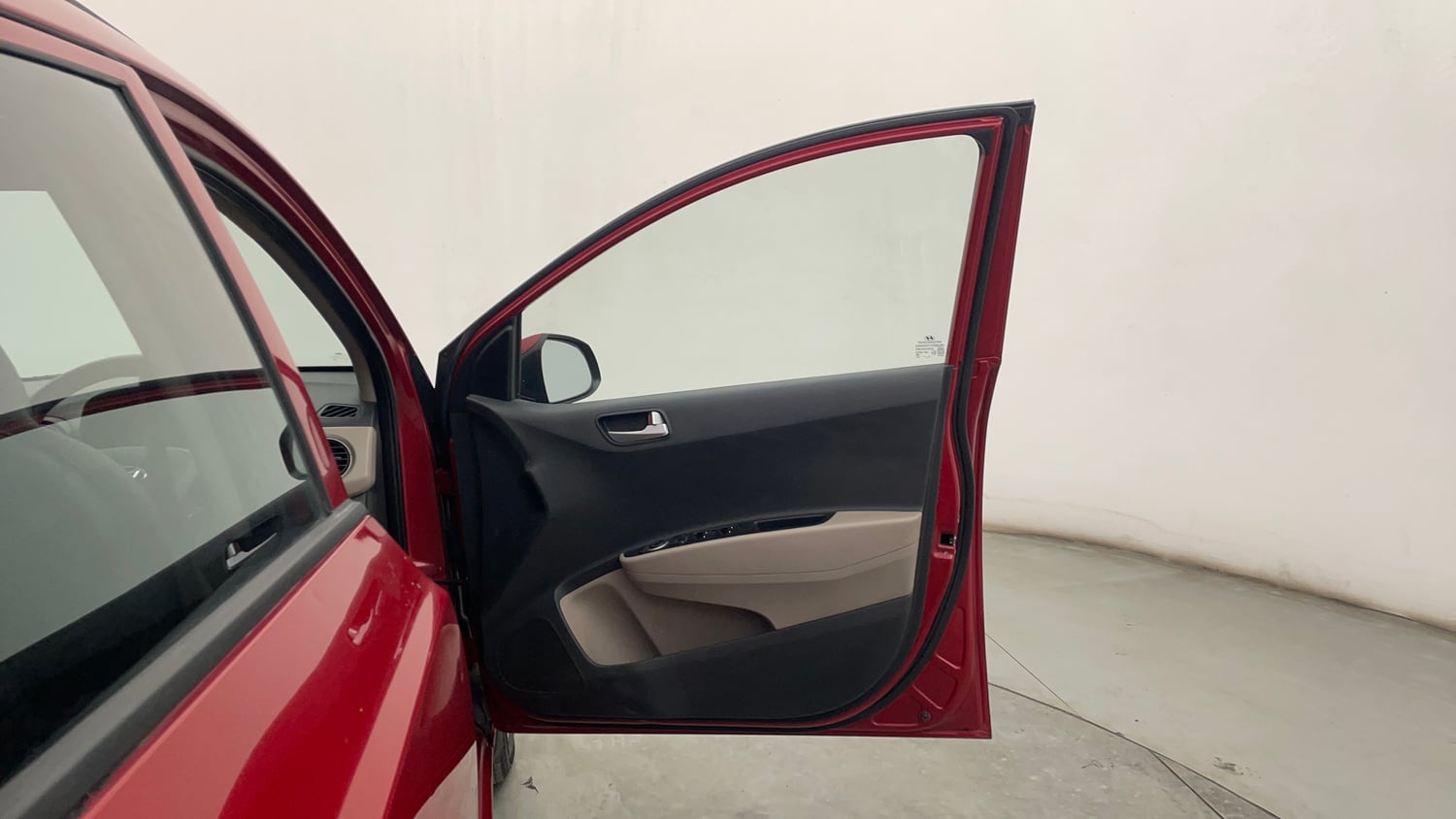 Used 2018 Hyundai Grand i10 Sportz 1.2 Kappa VTVT Petrol Manual interior RIGHT FRONT DOOR OPEN VIEW