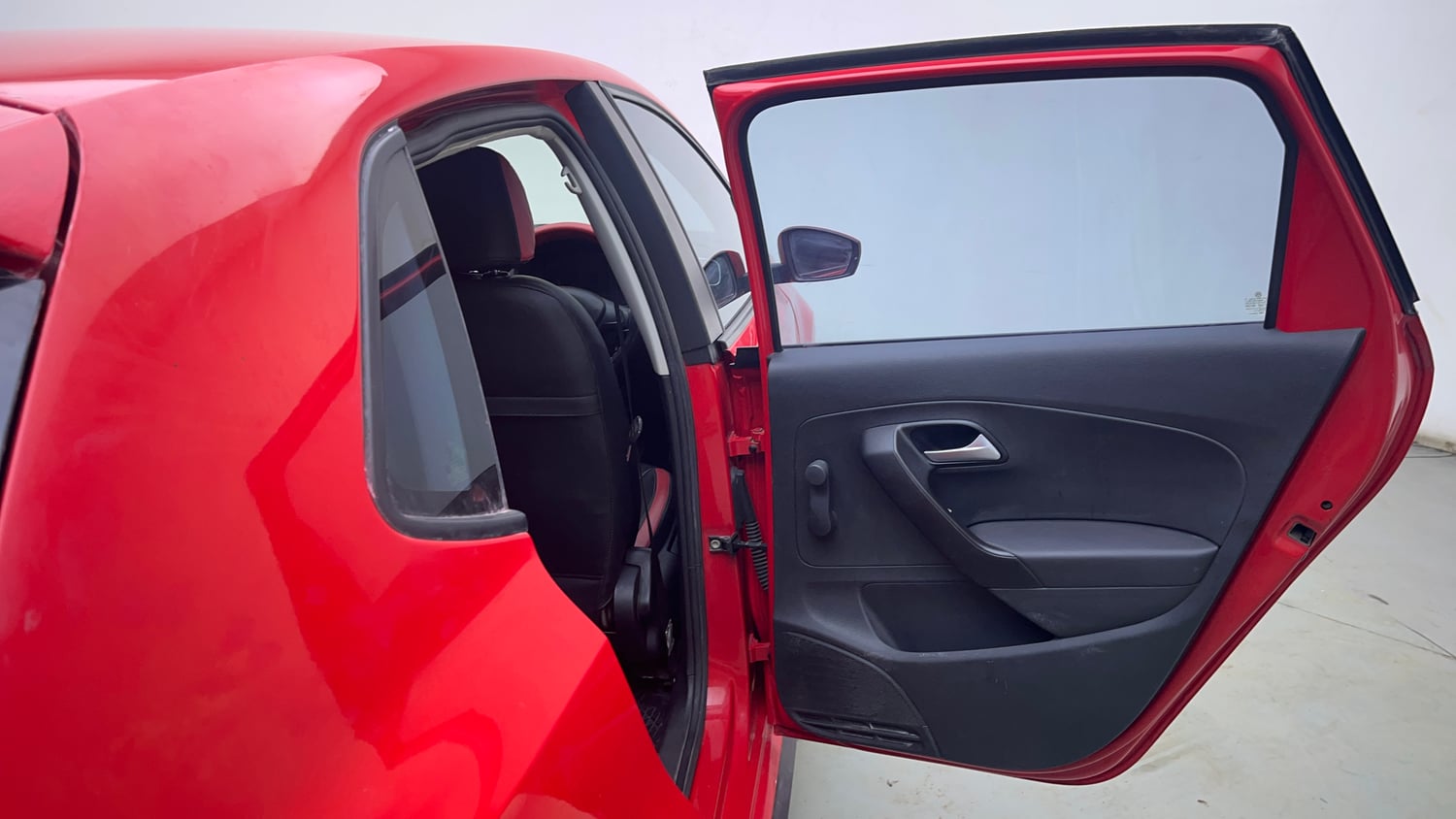 Used 2019 Volkswagen Polo Trendline 1.0L (P) Petrol Manual interior RIGHT REAR DOOR OPEN VIEW
