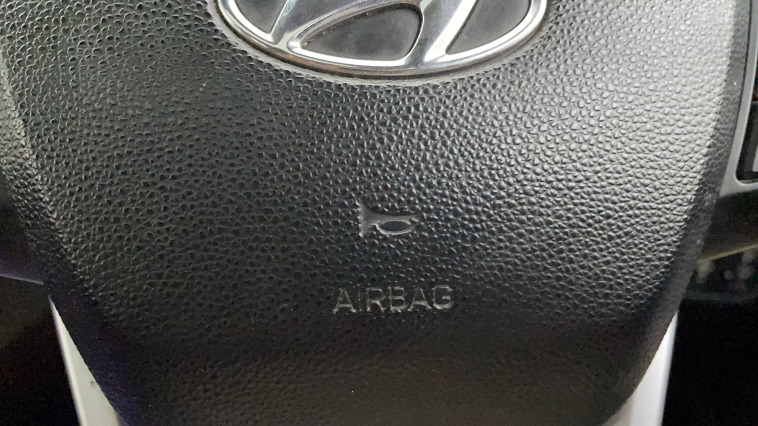 Used 2018 Hyundai Creta SX 1.6 AT Petrol Petrol Automatic top_features Airbags