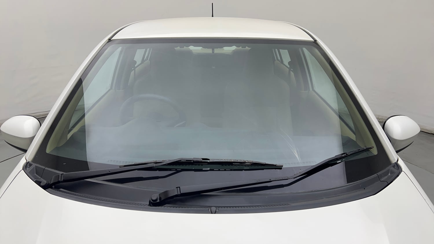 Used 2014 Honda Amaze 1.2 S i-VTEC Petrol Manual exterior FRONT WINDSHIELD VIEW