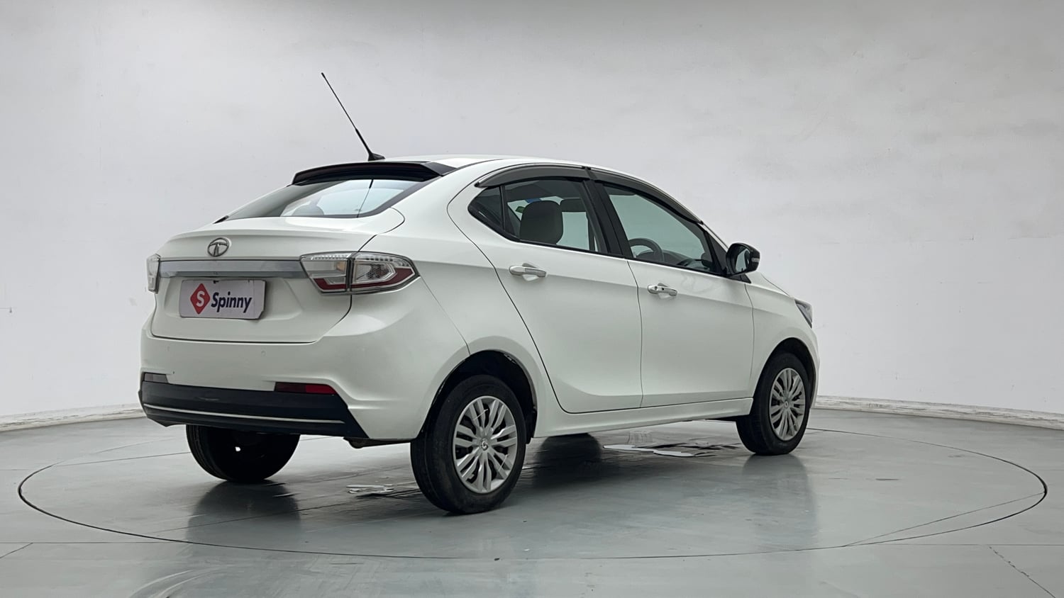 Used 2022 Tata Tigor XZ CNG Cng Manual exterior RIGHT REAR CORNER VIEW