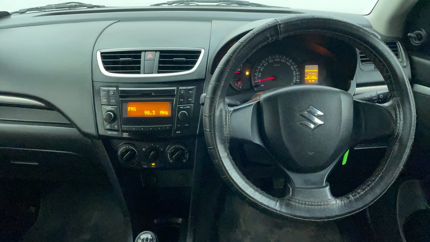 Used 2016 Maruti Suzuki Swift Lxi (O) Petrol Manual interior STEERING VIEW
