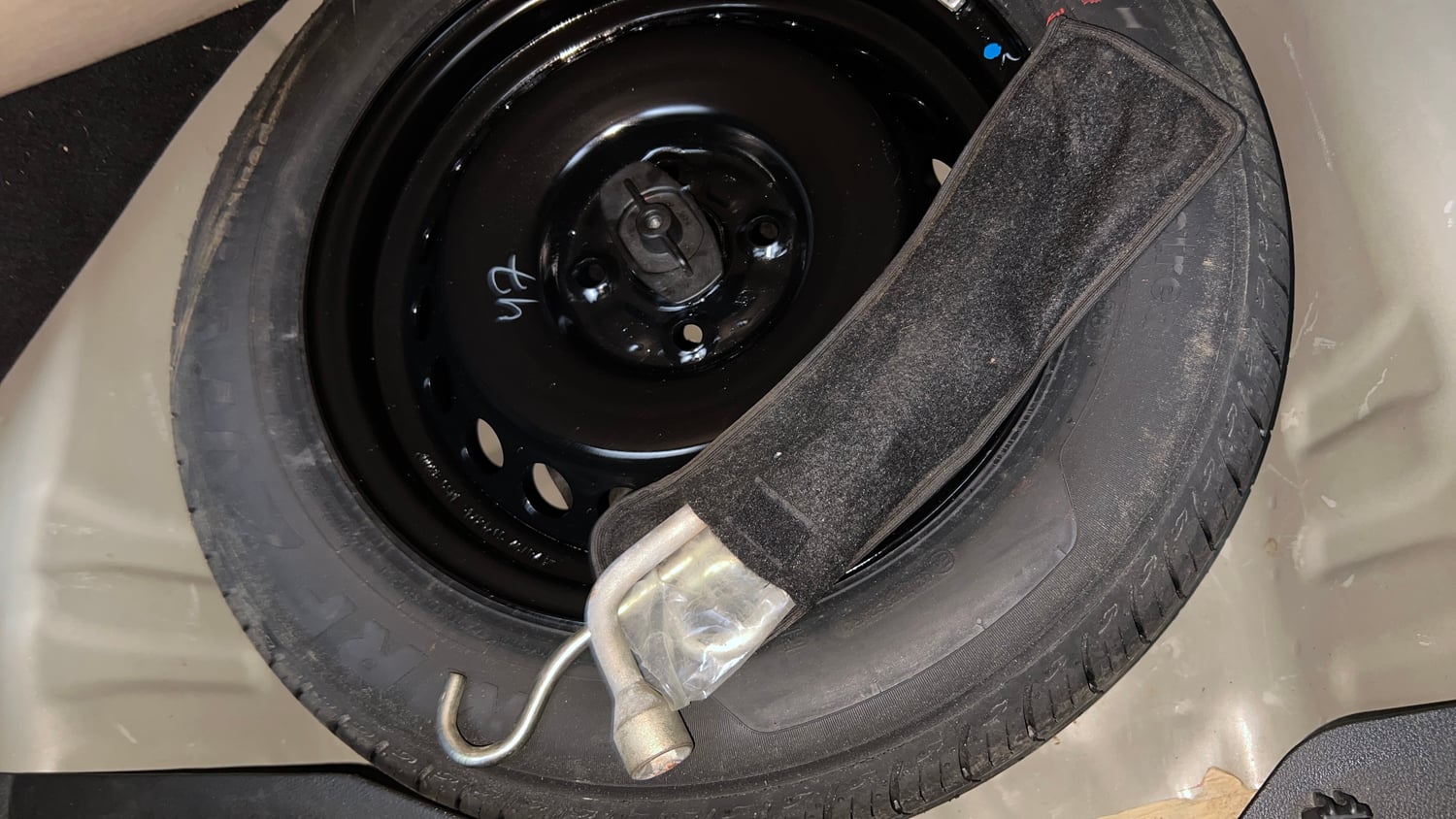 Used 2020 Maruti Suzuki Baleno Delta Petrol Manual tyres SPARE TYRE VIEW