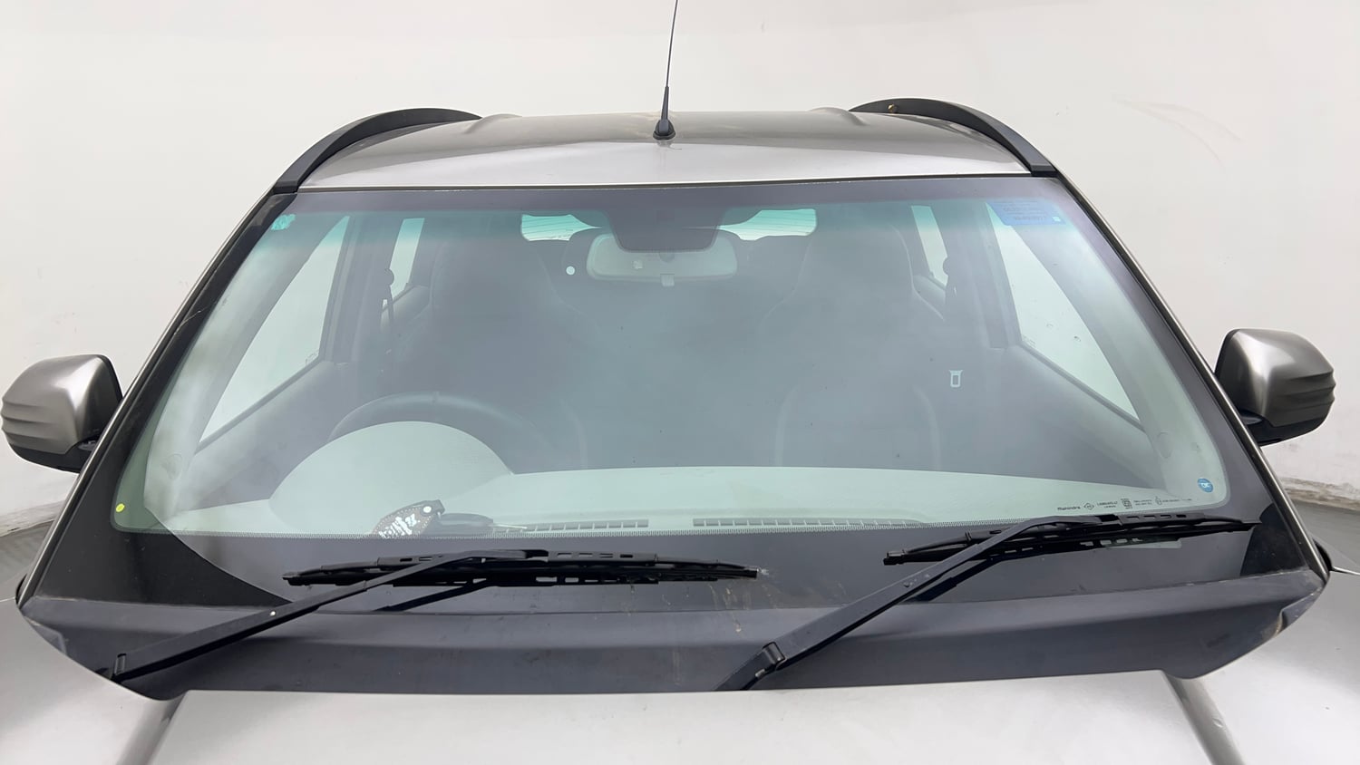 Used 2017 Mahindra KUV100 K6 6 STR Petrol Manual exterior FRONT WINDSHIELD VIEW