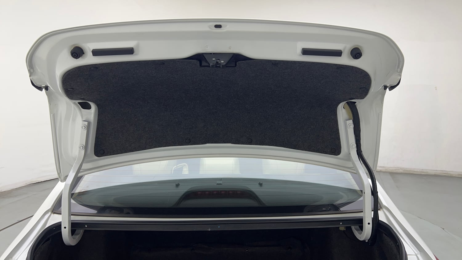 Used 2022 Honda City ZX CVT Petrol Petrol Automatic interior DICKY DOOR OPEN VIEW