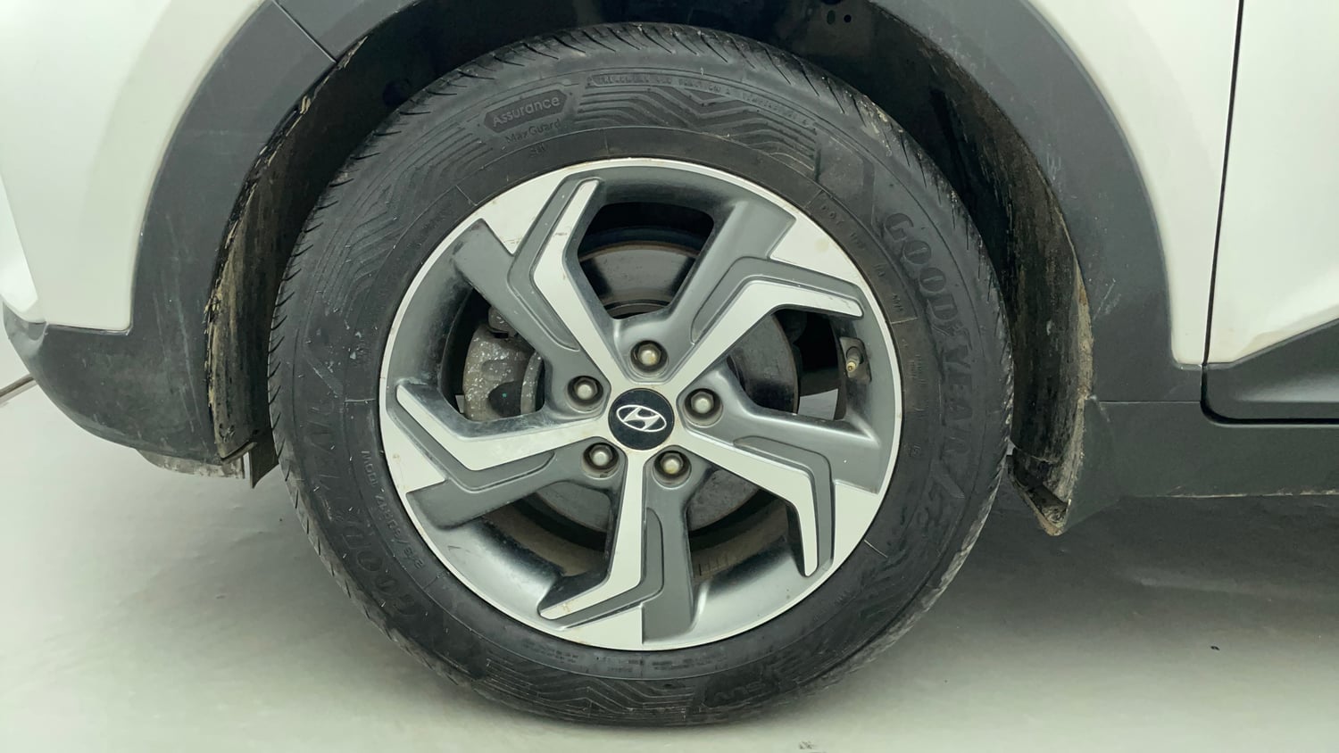 Used 2018 Hyundai Creta SX 1.6 AT Petrol Petrol Automatic tyres LEFT FRONT TYRE RIM VIEW