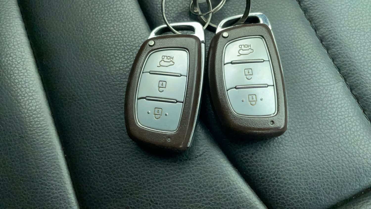 Used 2018 Hyundai Creta SX 1.6 AT Petrol Petrol Automatic extra CAR KEY VIEW