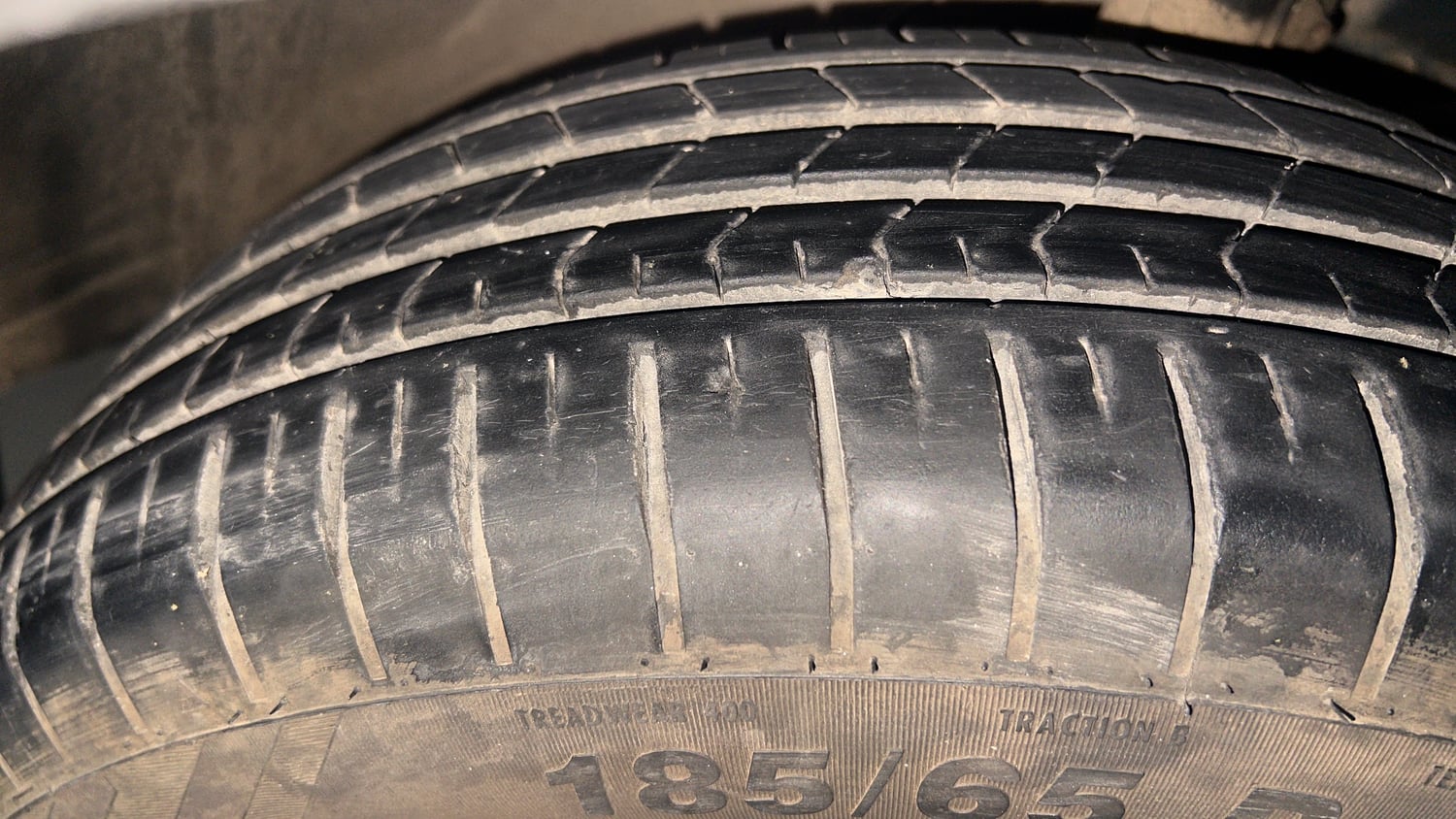 Used 2019 Maruti Suzuki XL6 Alpha MT Petrol Petrol Manual tyres RIGHT FRONT TYRE TREAD VIEW