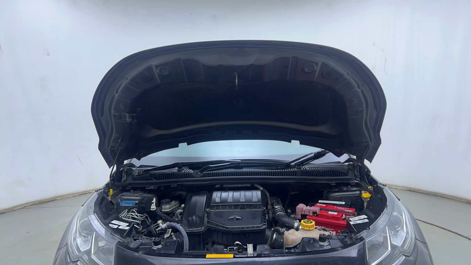 Used 2023 Tata Nexon XZ Plus Diesel Diesel Manual engine ENGINE & BONNET OPEN FRONT VIEW