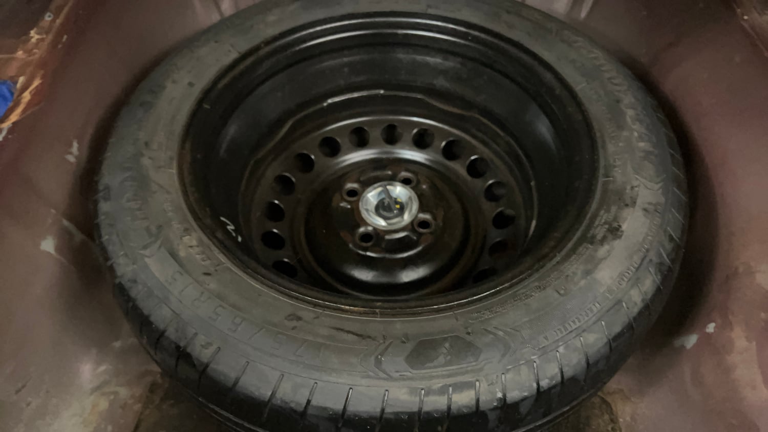 Used 2014 Honda City SV Petrol Manual tyres SPARE TYRE VIEW