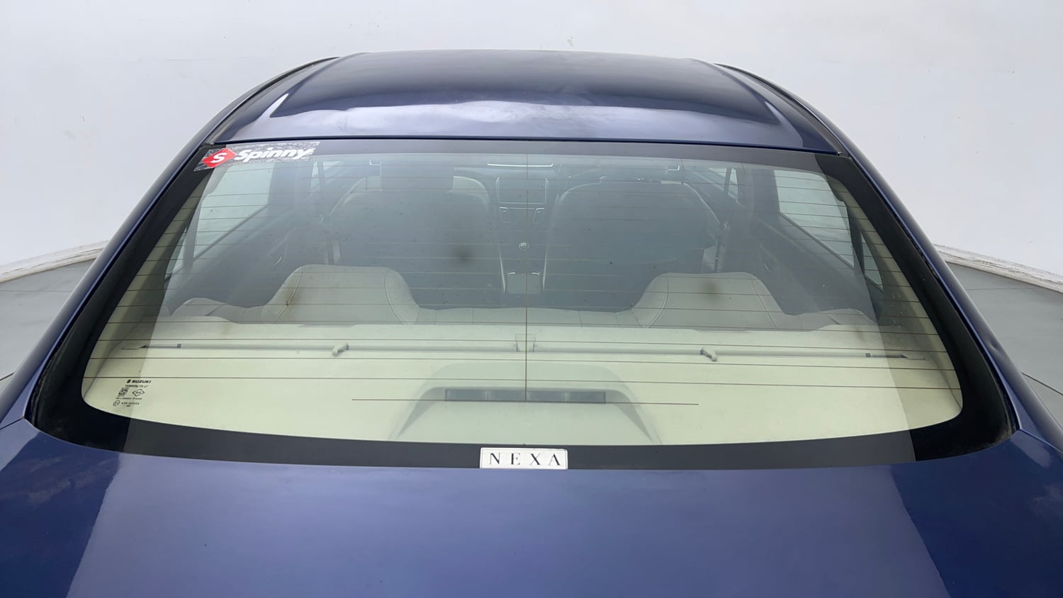 Used 2017 Maruti Suzuki Ciaz Alpha 1.4 MT Petrol Manual exterior BACK WINDSHIELD VIEW