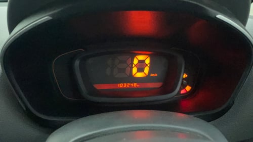 Used 2016 Renault Kwid RXT Petrol Manual interior CLUSTERMETER VIEW