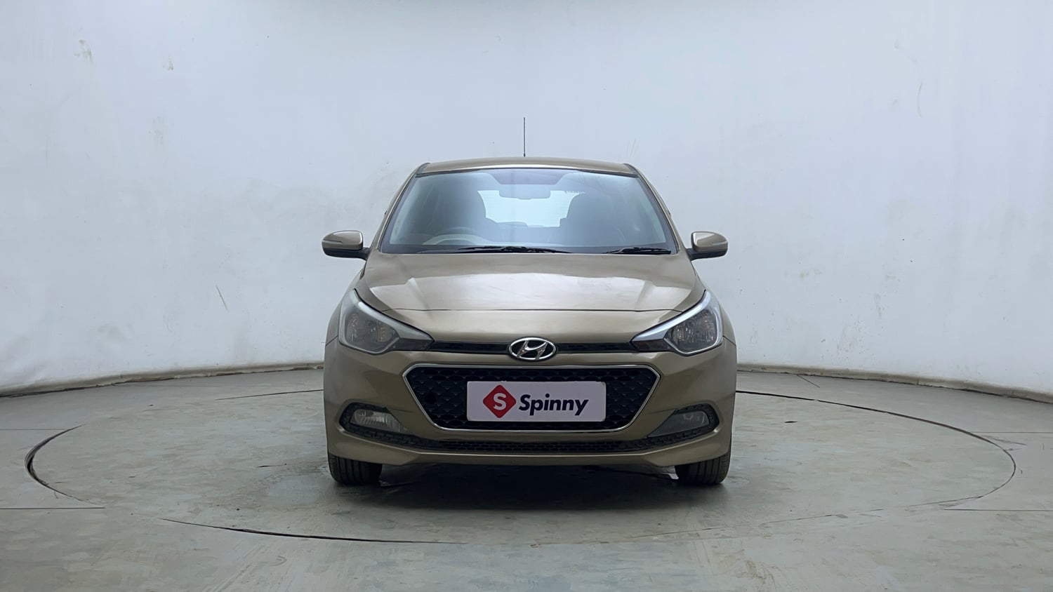 Used 2015 Hyundai Elite i20 Asta 1.4 CRDI Diesel Manual exterior FRONT VIEW