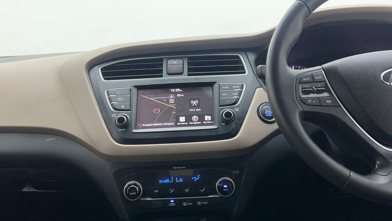 Used 2018 Hyundai Elite i20 Asta 1.2 (O) Petrol Manual interior MUSIC SYSTEM & AC CONTROL VIEW
