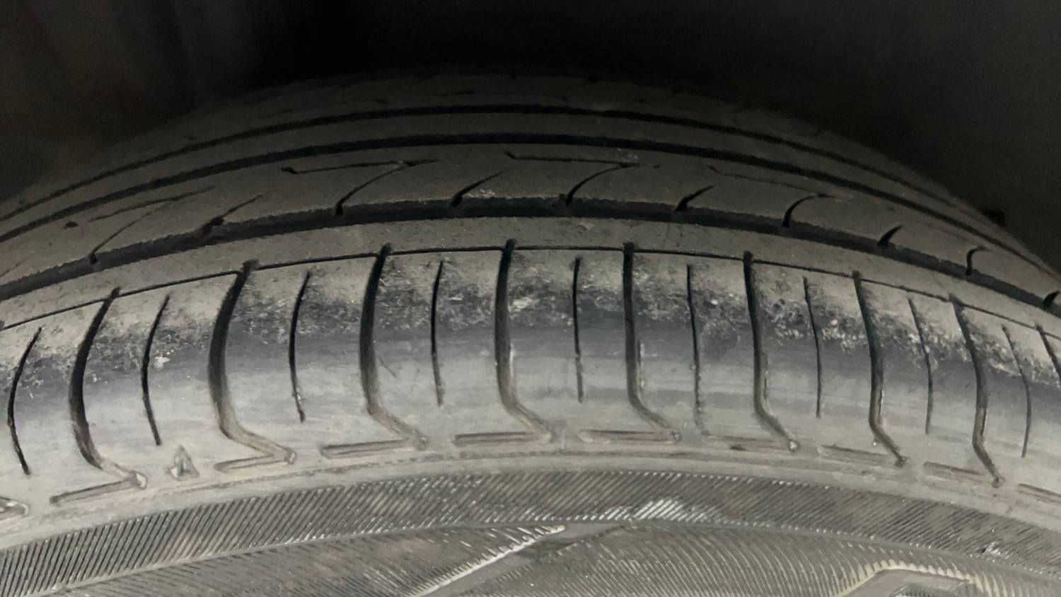 Used 2016 Honda City VX CVT Petrol Automatic tyres RIGHT REAR TYRE TREAD VIEW