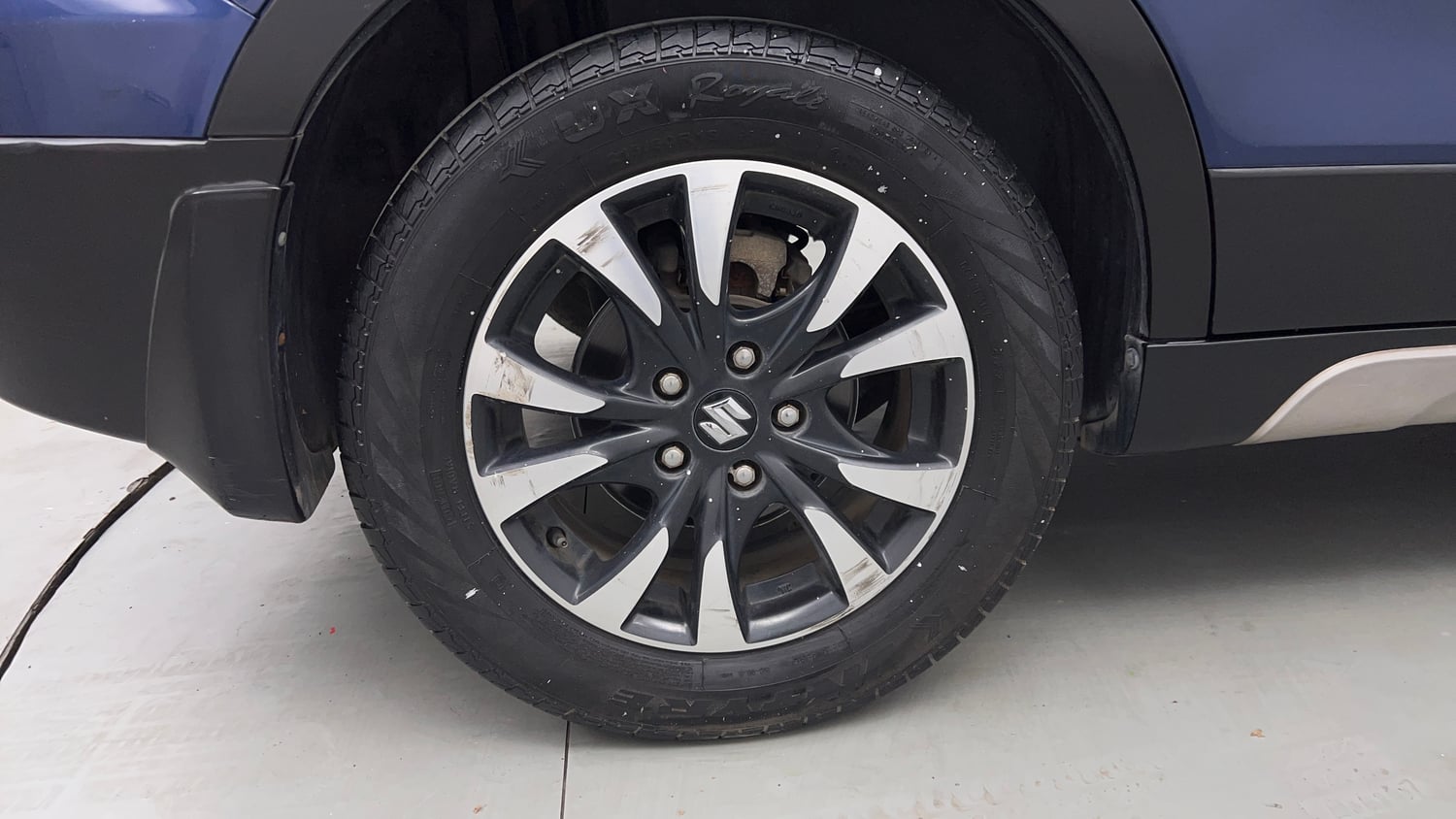 Used 2017 Maruti Suzuki S-Cross Alpha 1.3 Diesel Manual tyres RIGHT REAR TYRE RIM VIEW