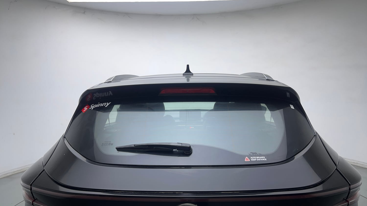 Used 2024 Tata Harrier Fearless Plus Dark Edition AT Diesel Automatic exterior BACK WINDSHIELD VIEW