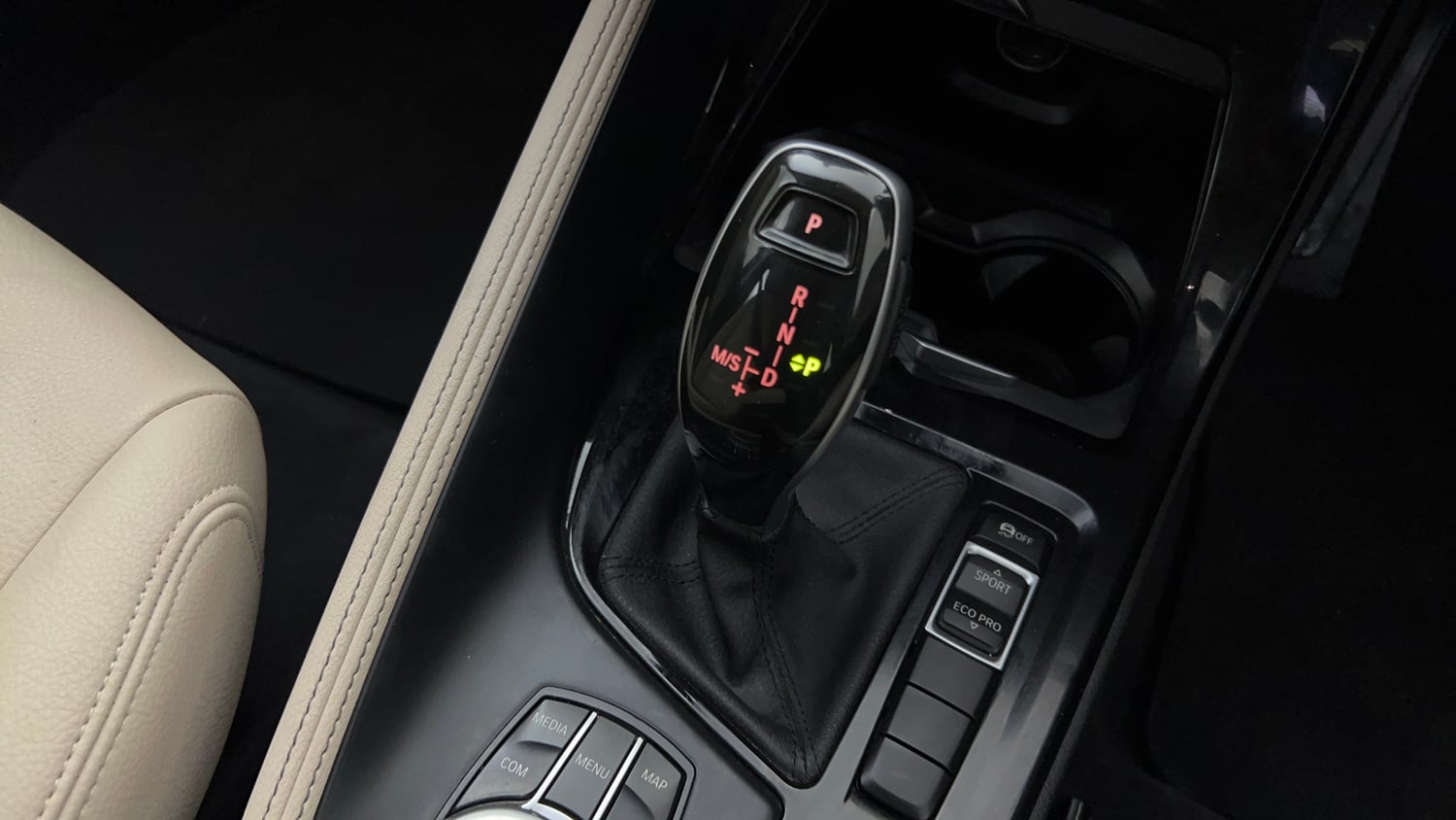 Used 2019 BMW X1 sDrive20i xLine Petrol Automatic interior GEAR  KNOB VIEW