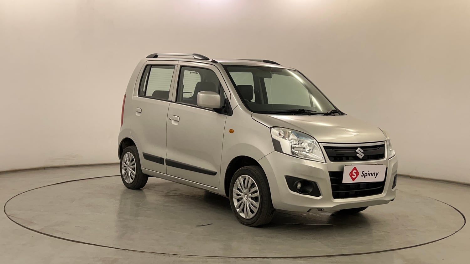 Used 2016 Maruti Suzuki Wagon R VXI Petrol Manual exterior RIGHT FRONT CORNER VIEW