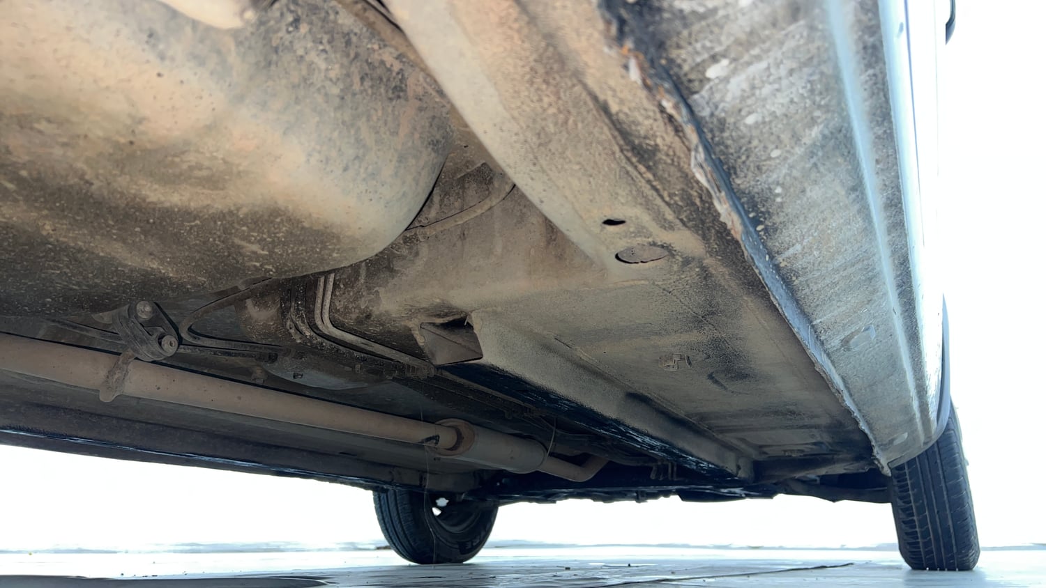 Used 2018 Renault Kwid 1.0 RXL CNG (Outside Fitted) Cng Manual extra REAR RIGHT UNDERBODY VIEW