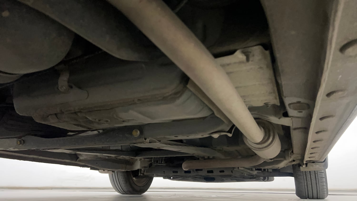 Used 2021 Honda City V CVT Petrol Petrol Automatic extra REAR RIGHT UNDERBODY VIEW