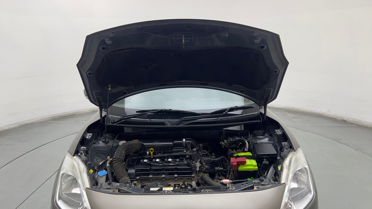Used 2018 Maruti Suzuki Swift VXi Petrol Manual engine ENGINE & BONNET OPEN FRONT VIEW