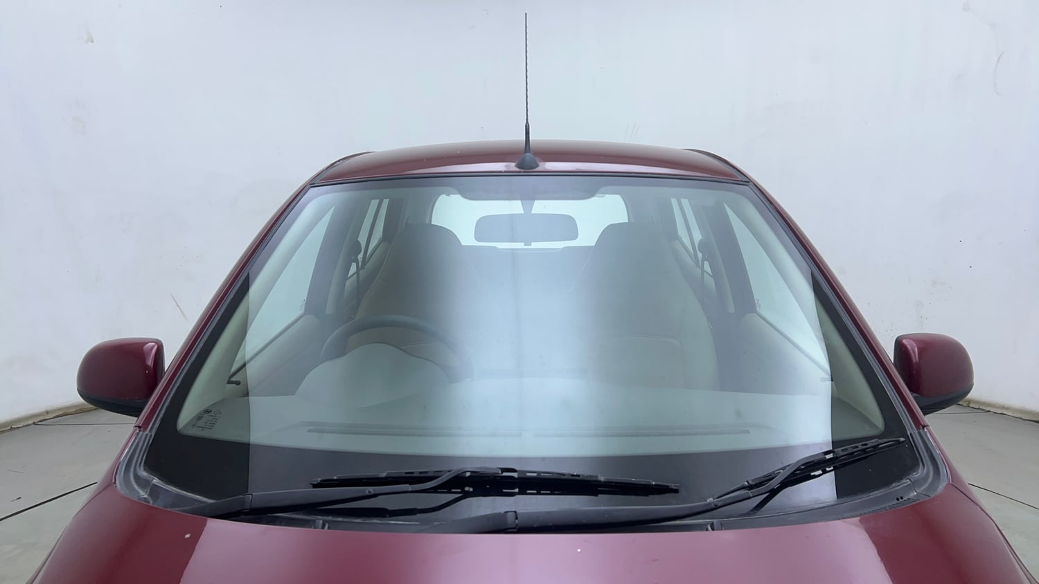 Used 2015 Hyundai i10 Sportz 1.1 iRDE2 Petrol Manual exterior FRONT WINDSHIELD VIEW
