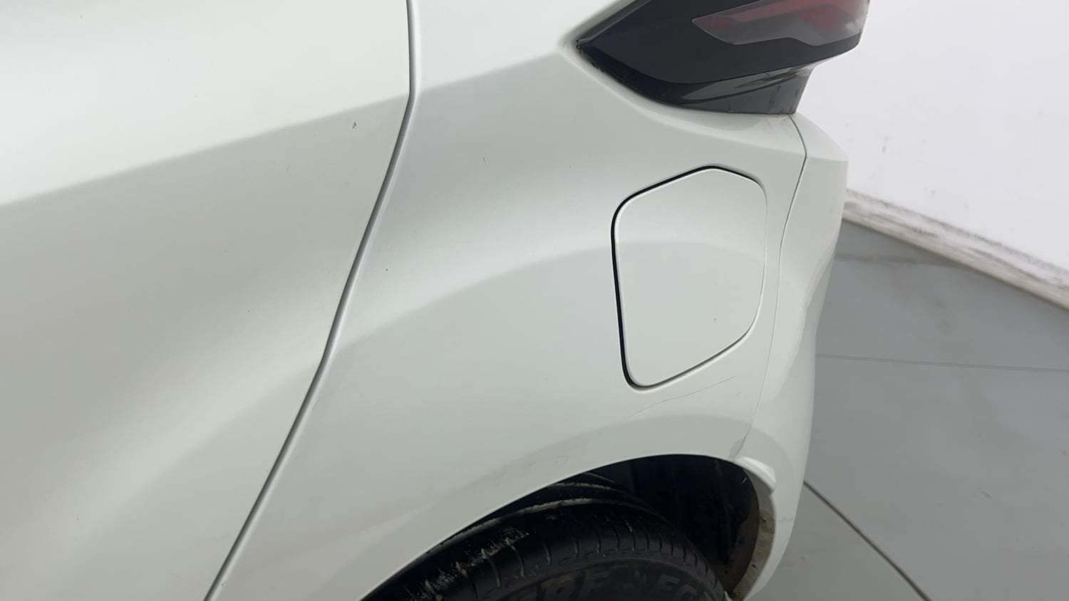 Used 2024 Tata Altroz XT Petrol Petrol Manual dents MINOR SCRATCH