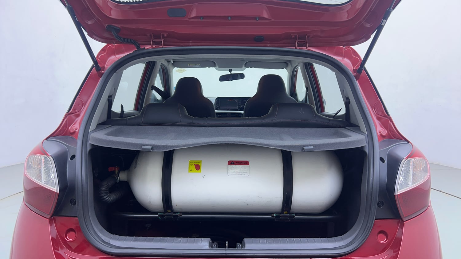 Used 2022 Hyundai Grand i10 Nios Sportz 1.2 Kappa VTVT CNG Cng Manual interior DICKY INSIDE VIEW