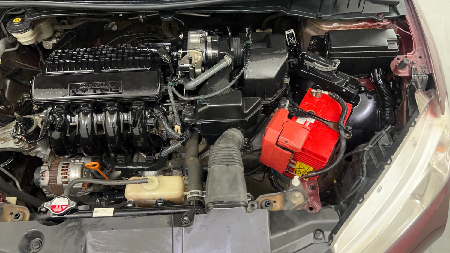 Used 2014 Honda City SV Petrol Manual engine ENGINE LEFT SIDE VIEW